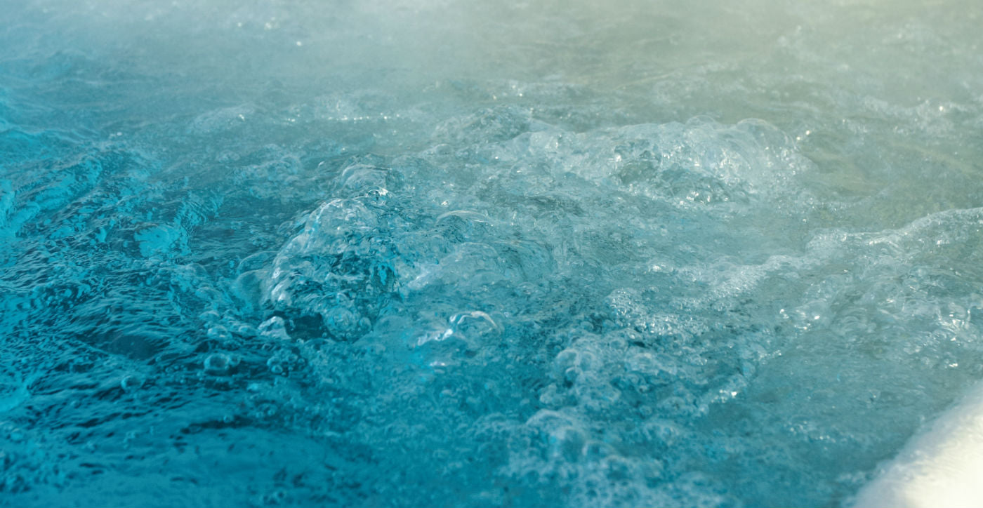 bubble & bathe homepage water background